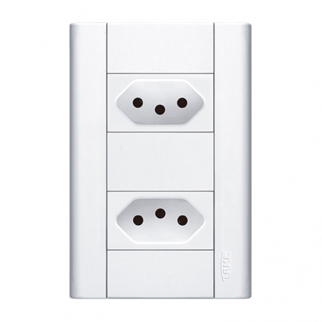 2 Tomadas Padrão 2P+T Distanciadas 20A com Placa Modulare - Fame