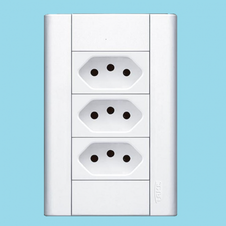 3 Tomadas Padrão 2P+T 10A Modulare - Fame